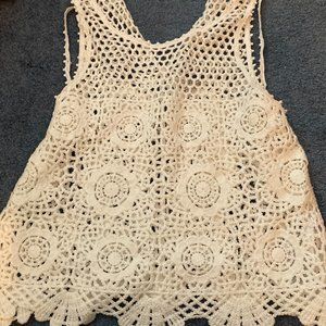 NEW W TAGS GUESS SLEVELESS  CROCHET TOP- MEDIUM/ BEIGE 69 RETAIL